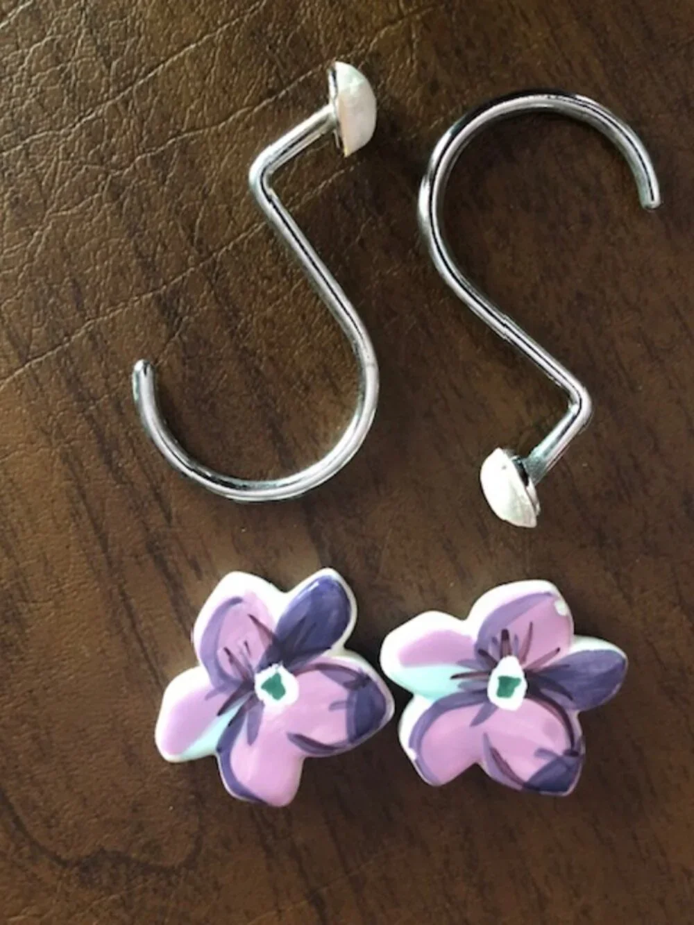 Waverly Sweet Violets set: Swag Curtains, Tissue box,Toothbrush,Shower Hooks